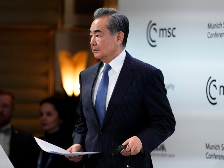 王毅慕尼黑發言怒指美方歇斯底里